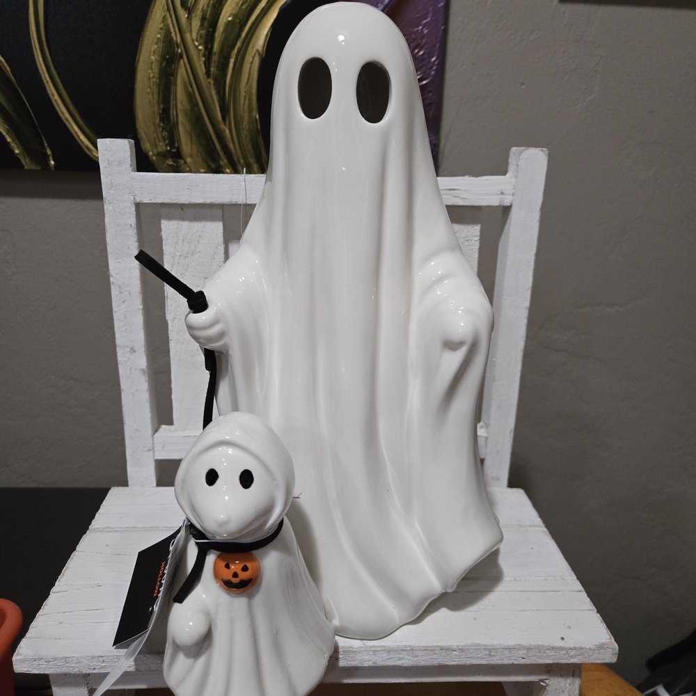 Ghost Walking Dog By Spooky Hollow- Lights Up!